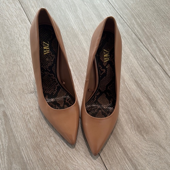 Zara Tan Heels Elegant Pointed-Toe Pumps | NWOT - Picture 1 of 7